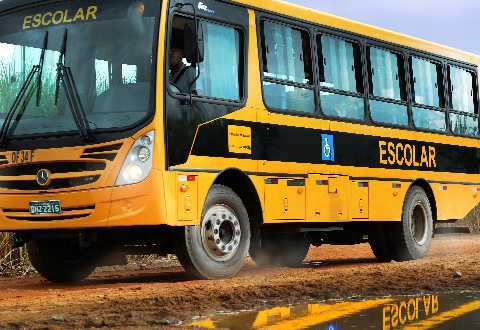 Mais Segurança no Transporte Escolar: Ônibus dos Bairros Abertão de Cima e Abertão de Baixo Agora Contam com Monitores