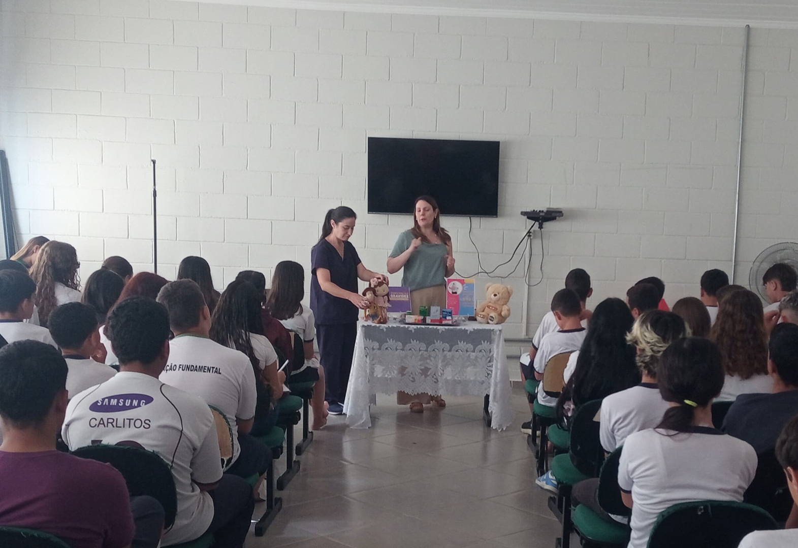 Escola Antônio Ferreira promove palestra sobre Prevenção da Gravidez na Adolescência
